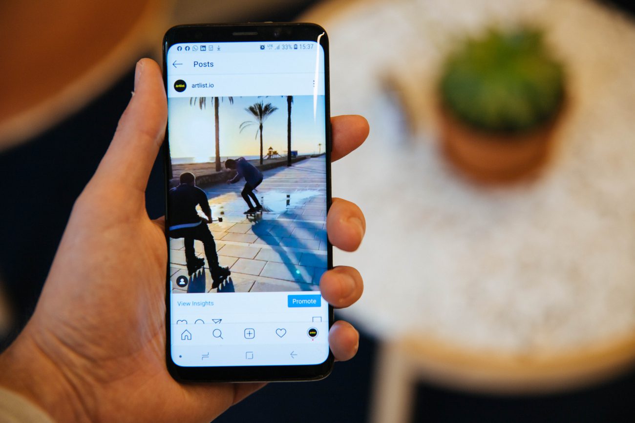 how to post photos on instagram from phone